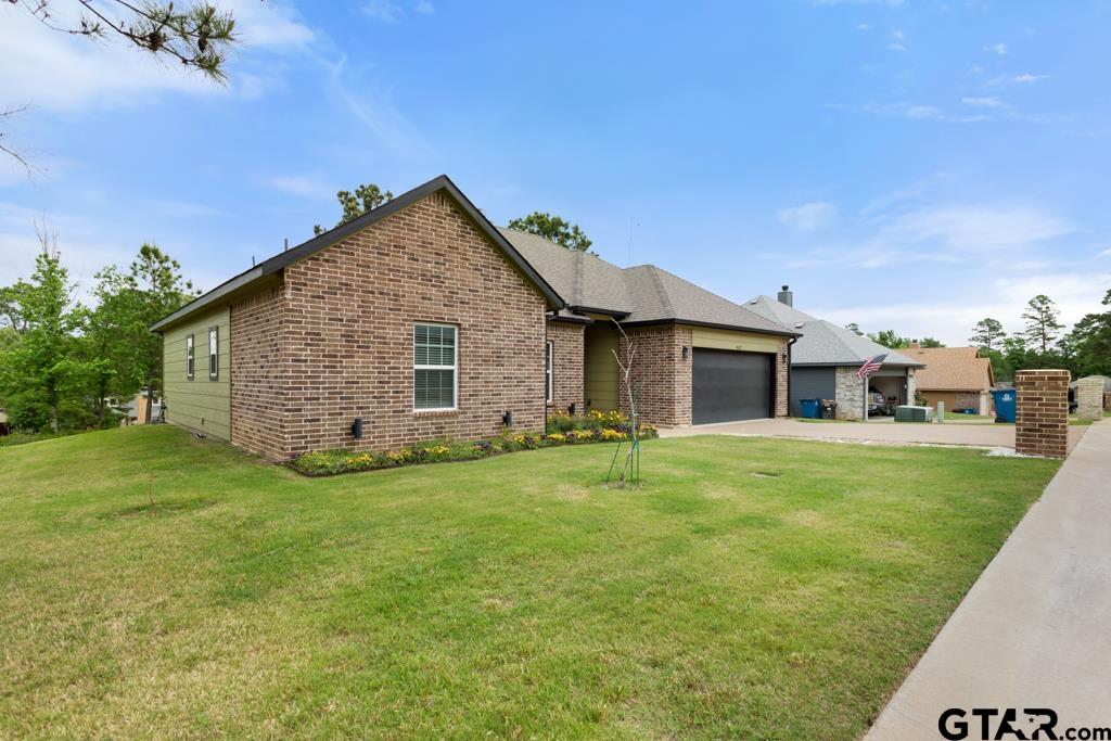 14127 Donna Dr