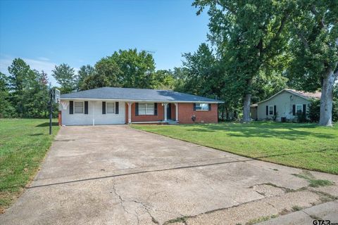 200 W Kansas Van TX 75790