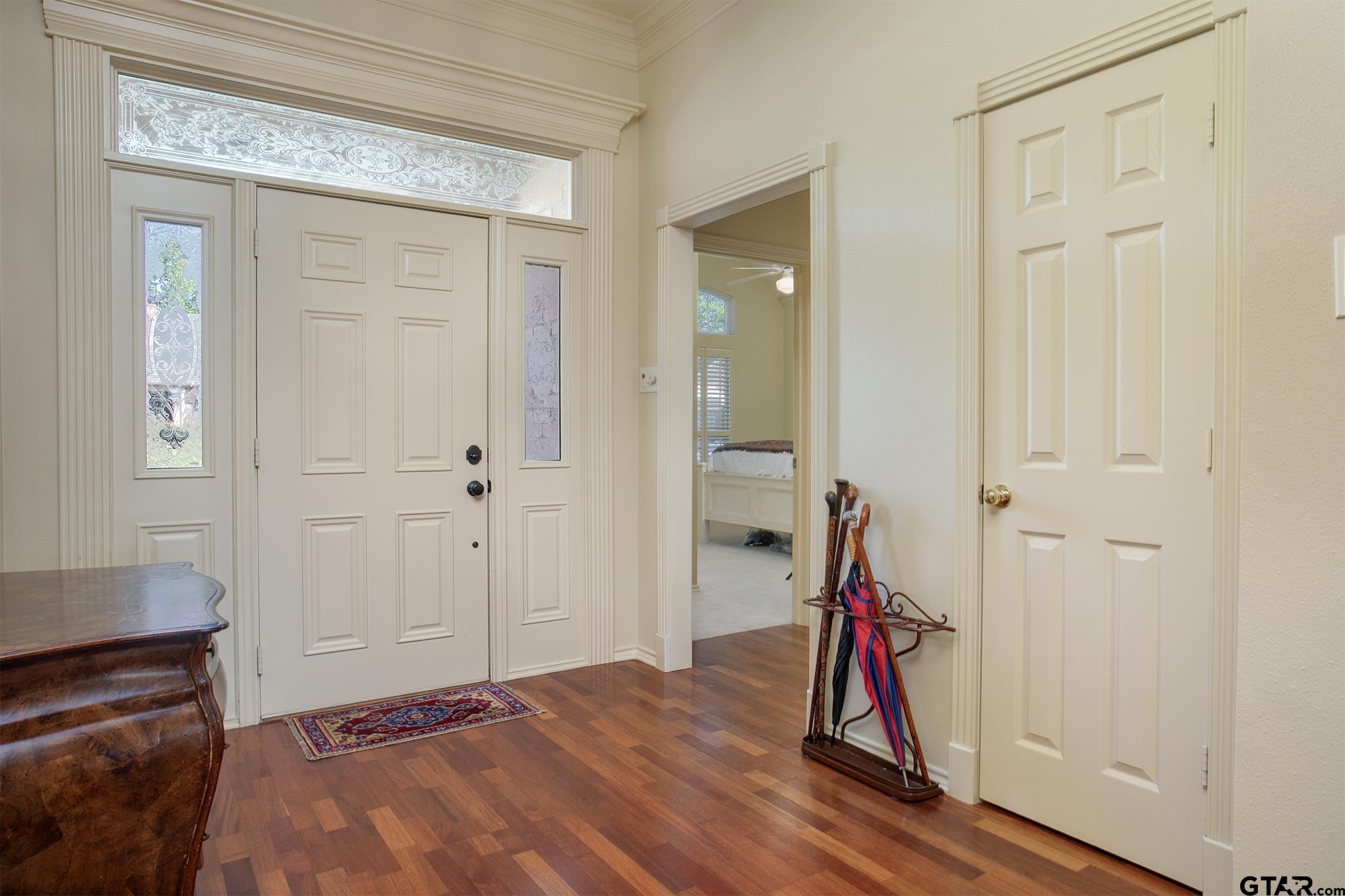 1418 Hollytree Place