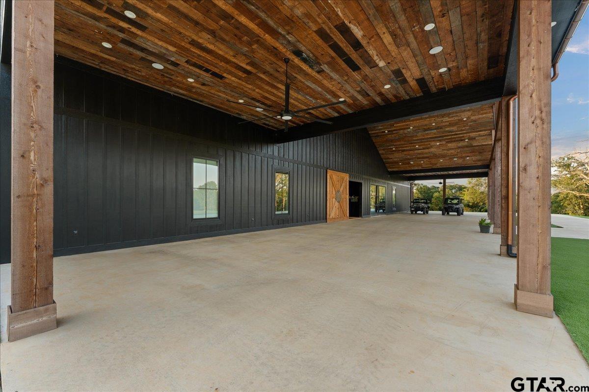 18245 W FM 16