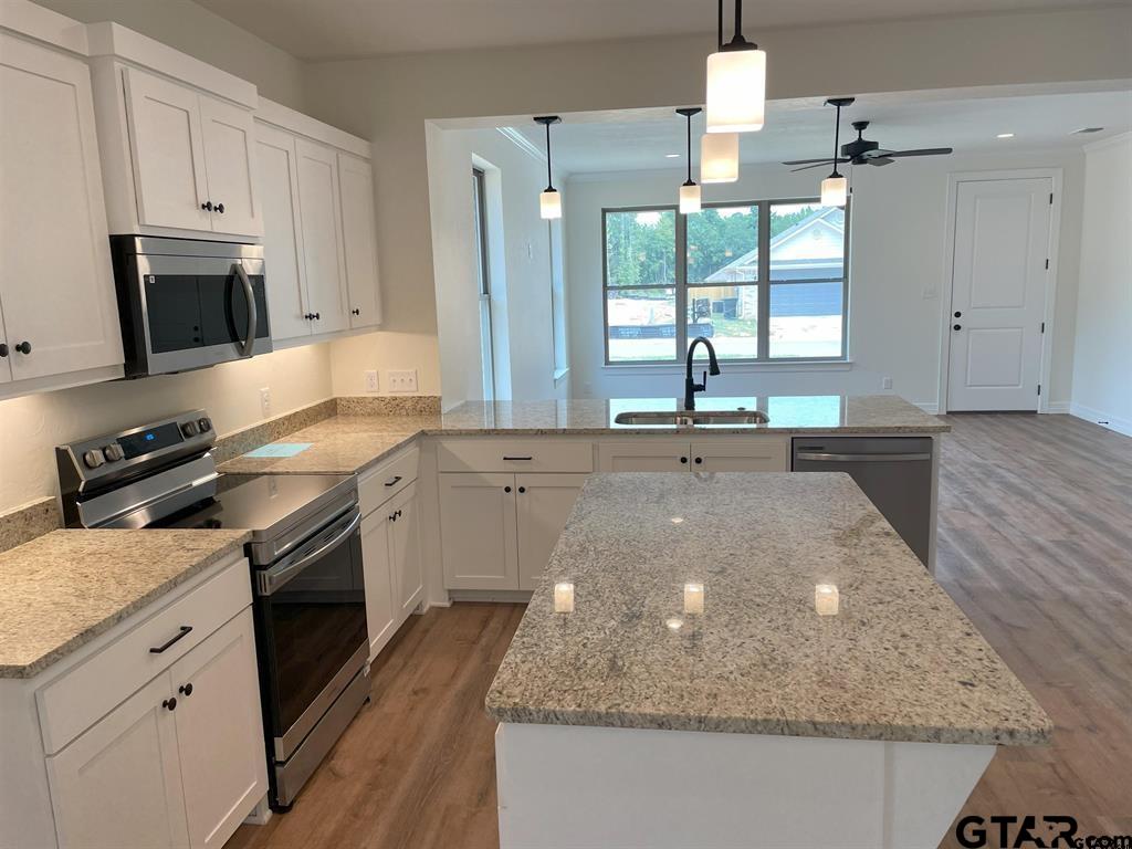 277 Oak Valley Dr.