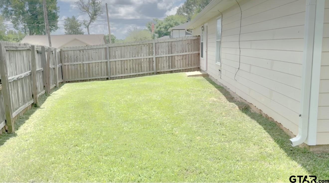 308 Park Ln