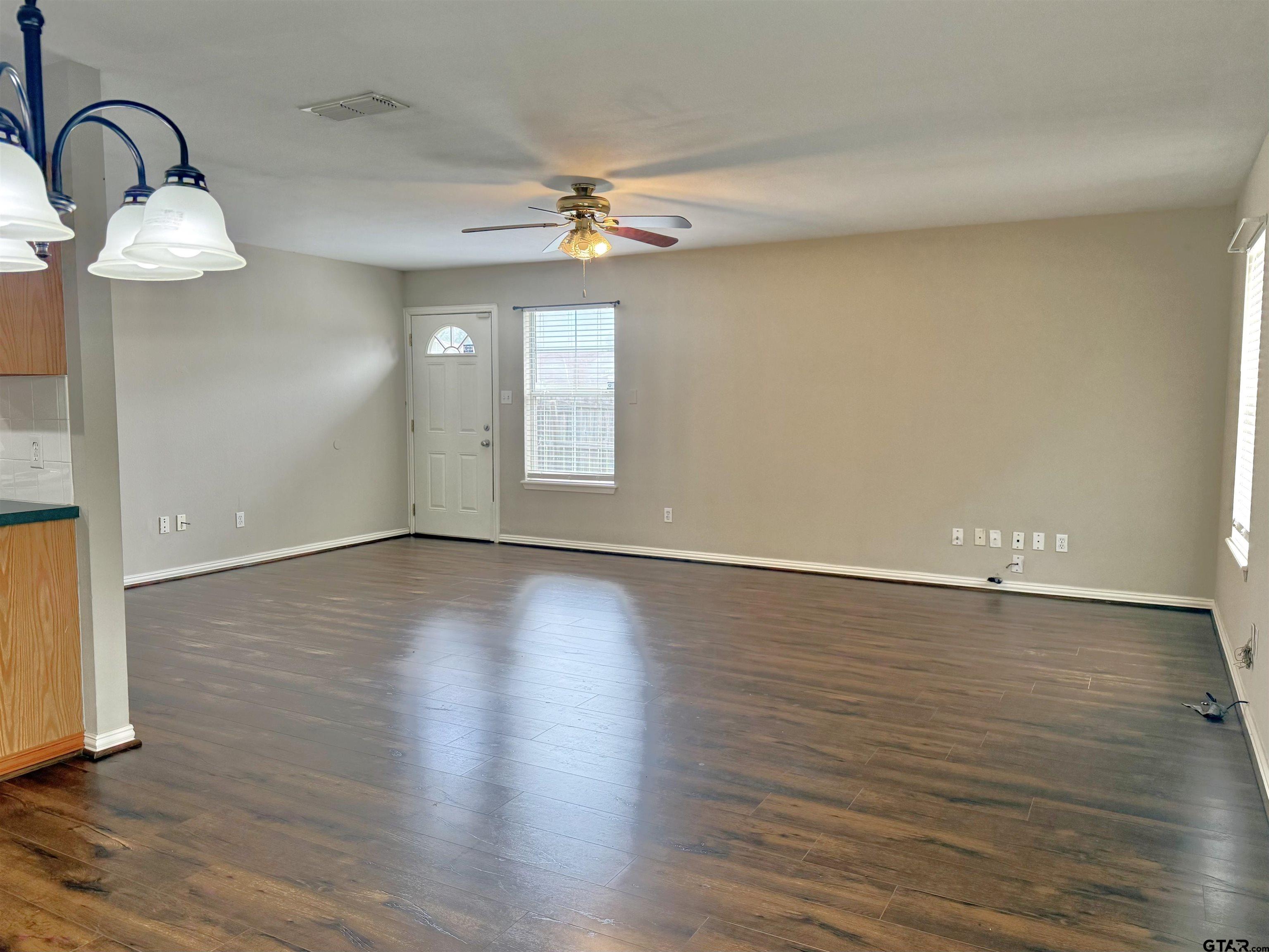 308 Park Ln