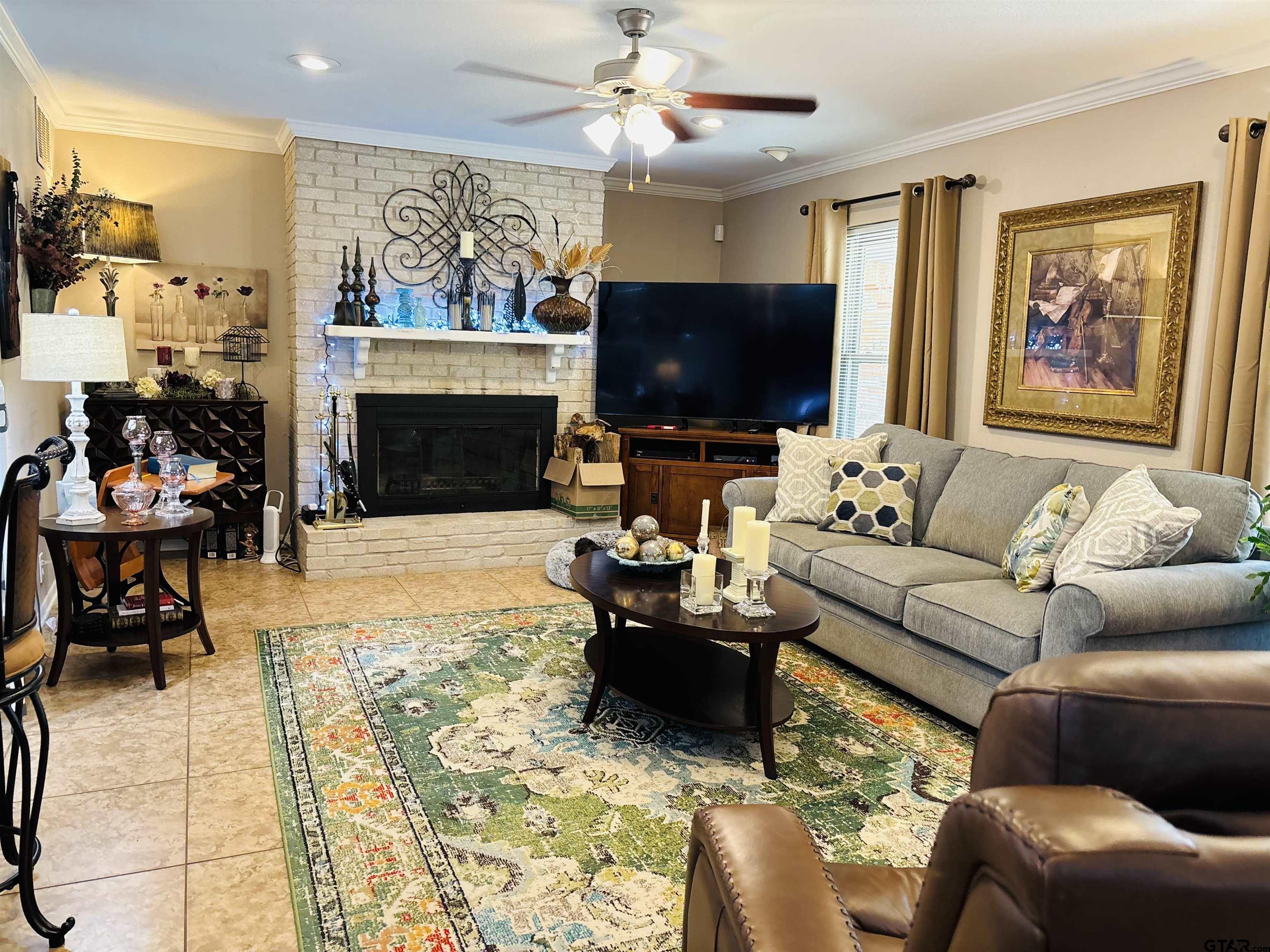 18058 Whispering Pines Rd