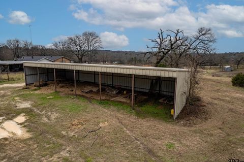 A home in Lindale
