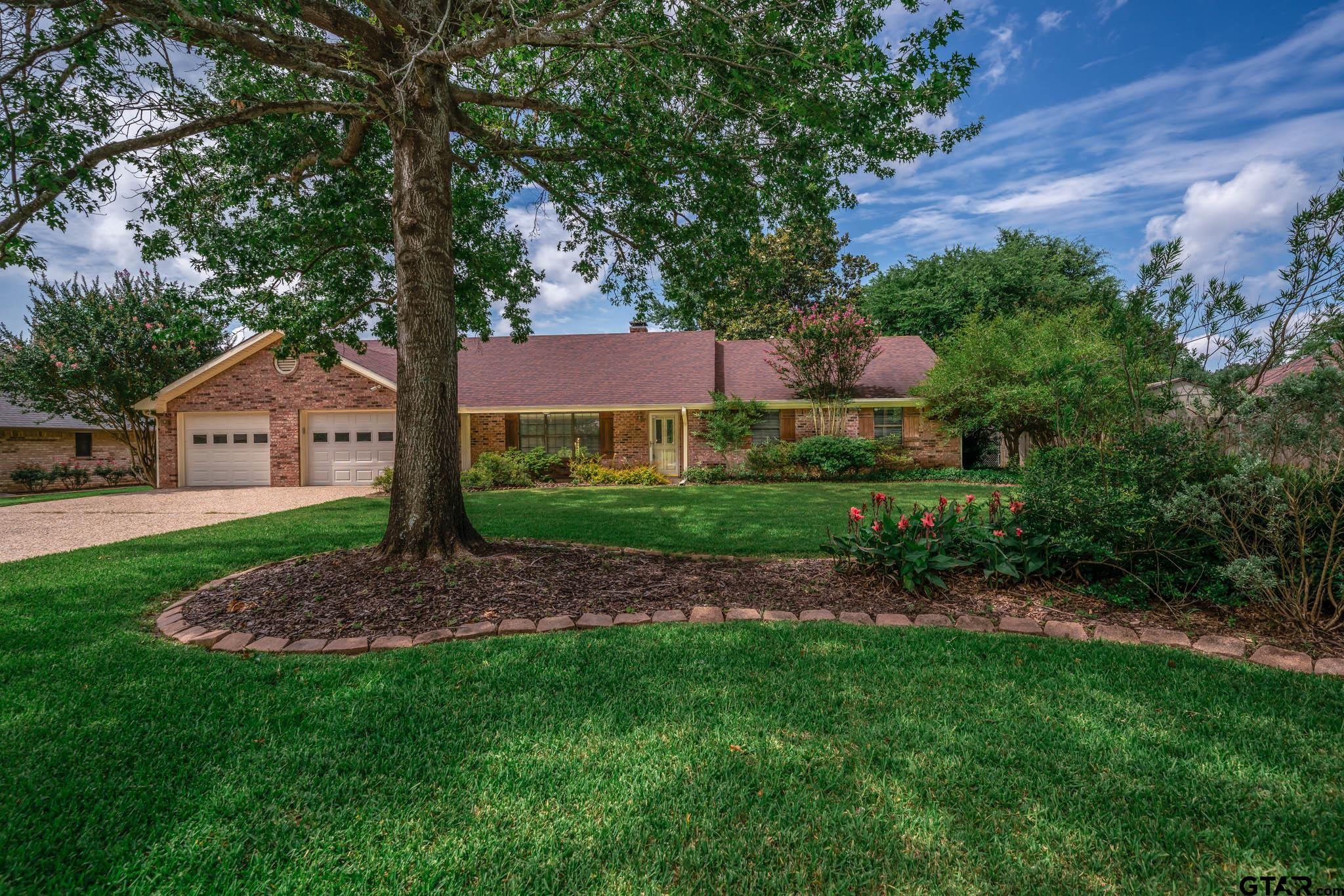 1206 Corey Dr