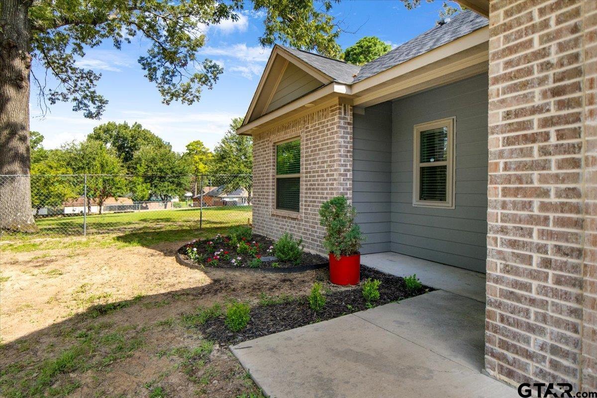 2609 Tulsa St