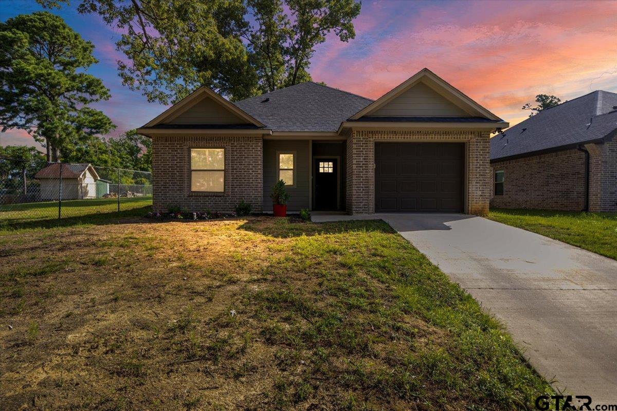 2609 Tulsa St