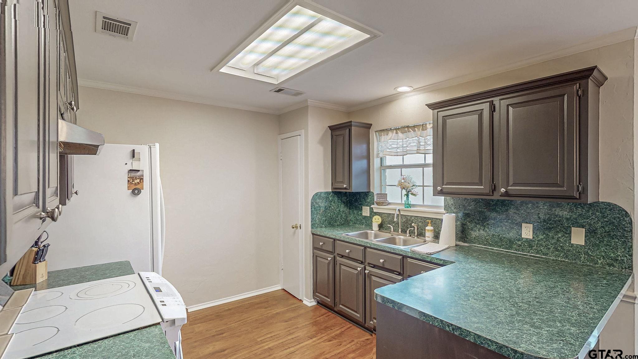 103 Clearview Dr