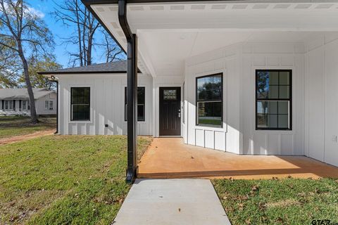 A home in Rusk