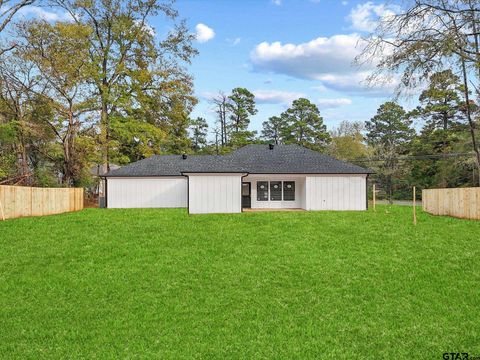 A home in Rusk