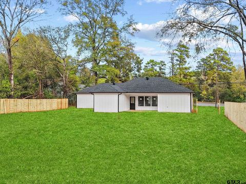 A home in Rusk