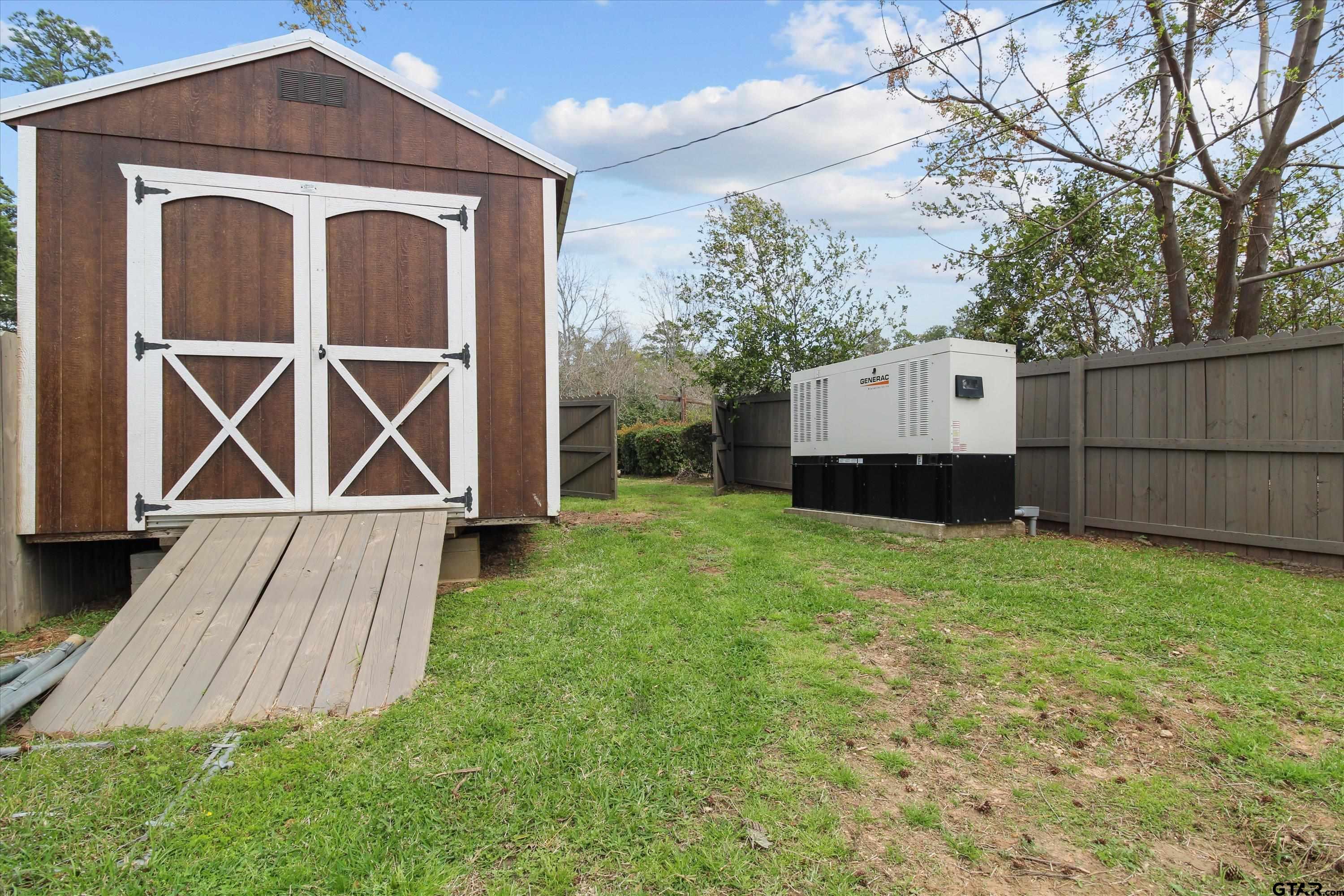 2105 Cardinal Circle