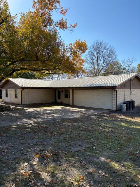 A home in Mineola