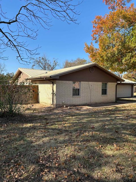 A home in Mineola