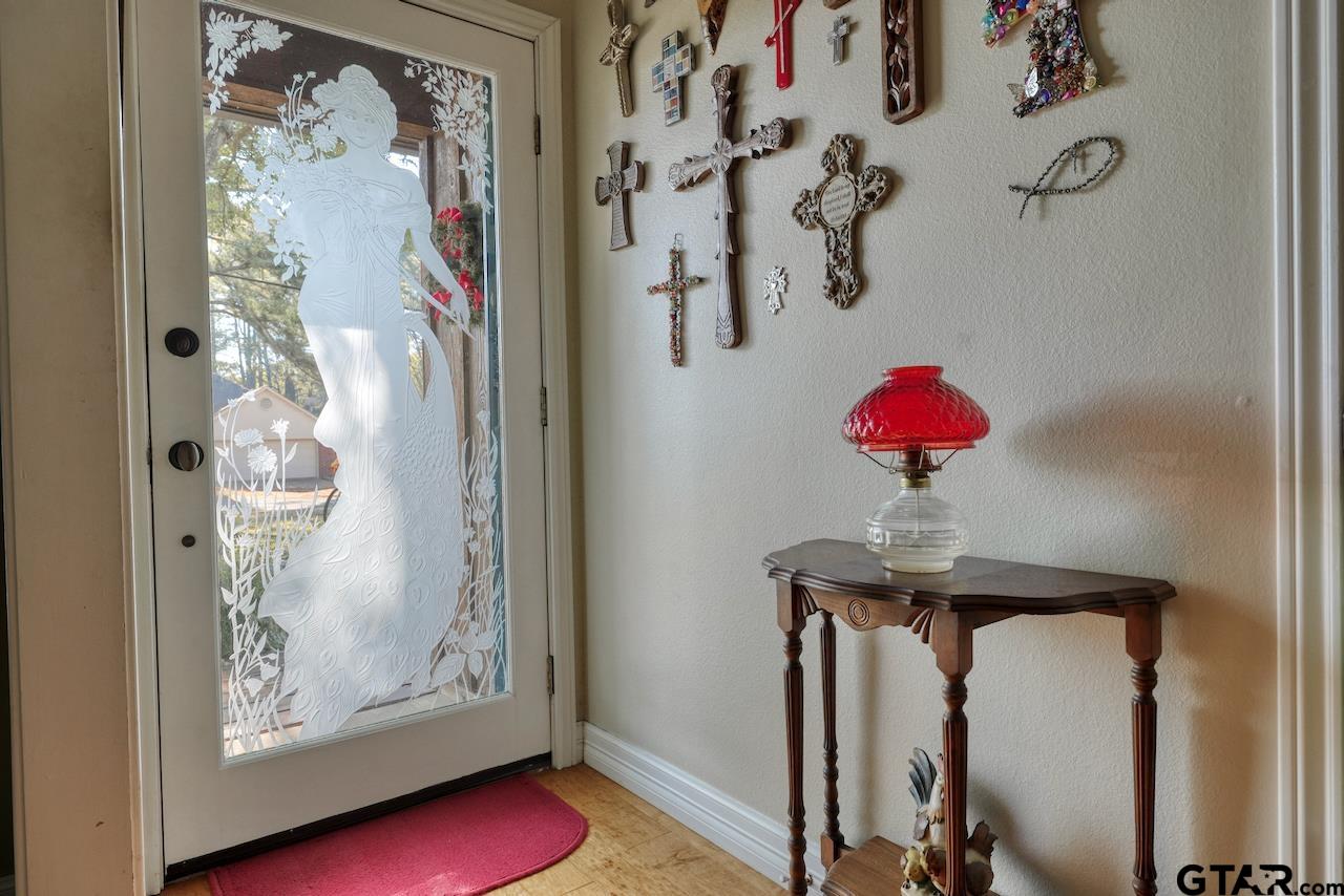 1515 Tanglewood Dr West