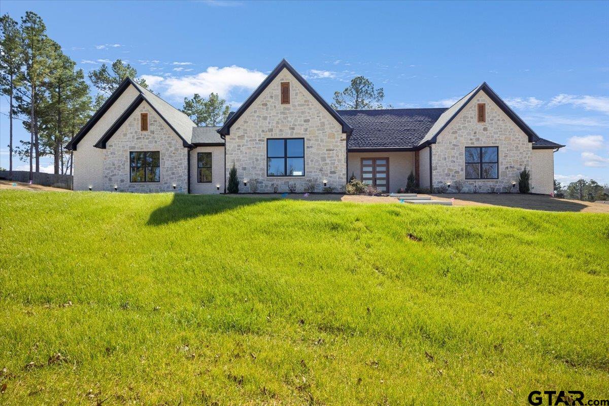 12181 Oak Grove Dr.