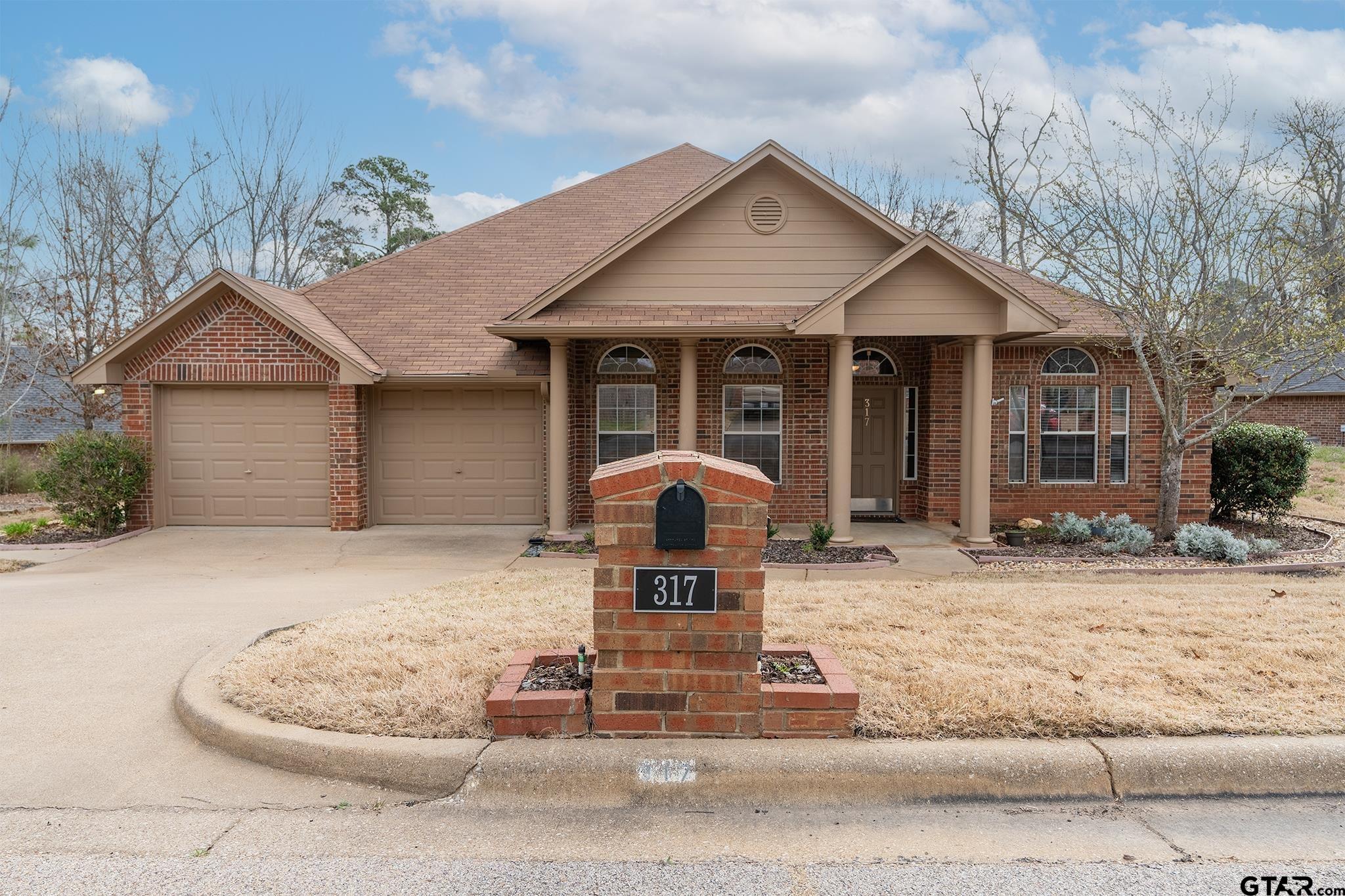 317 Rosebrook Cir