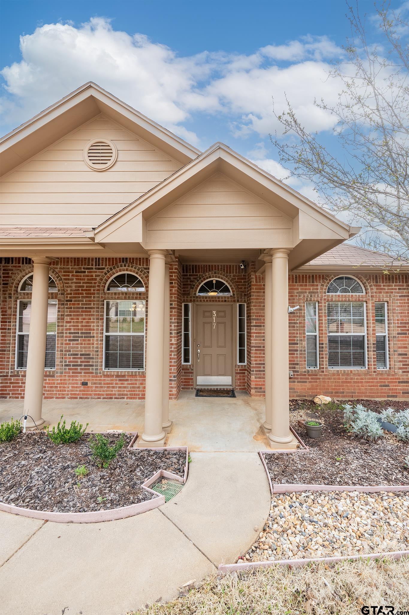 317 Rosebrook Cir