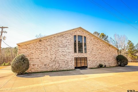 5805 HWY 135 Gladewater TX 75647