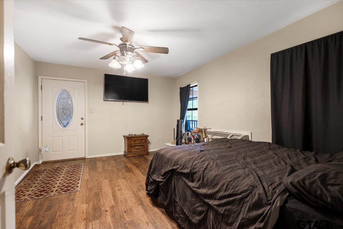 204 W Tarbutton Street