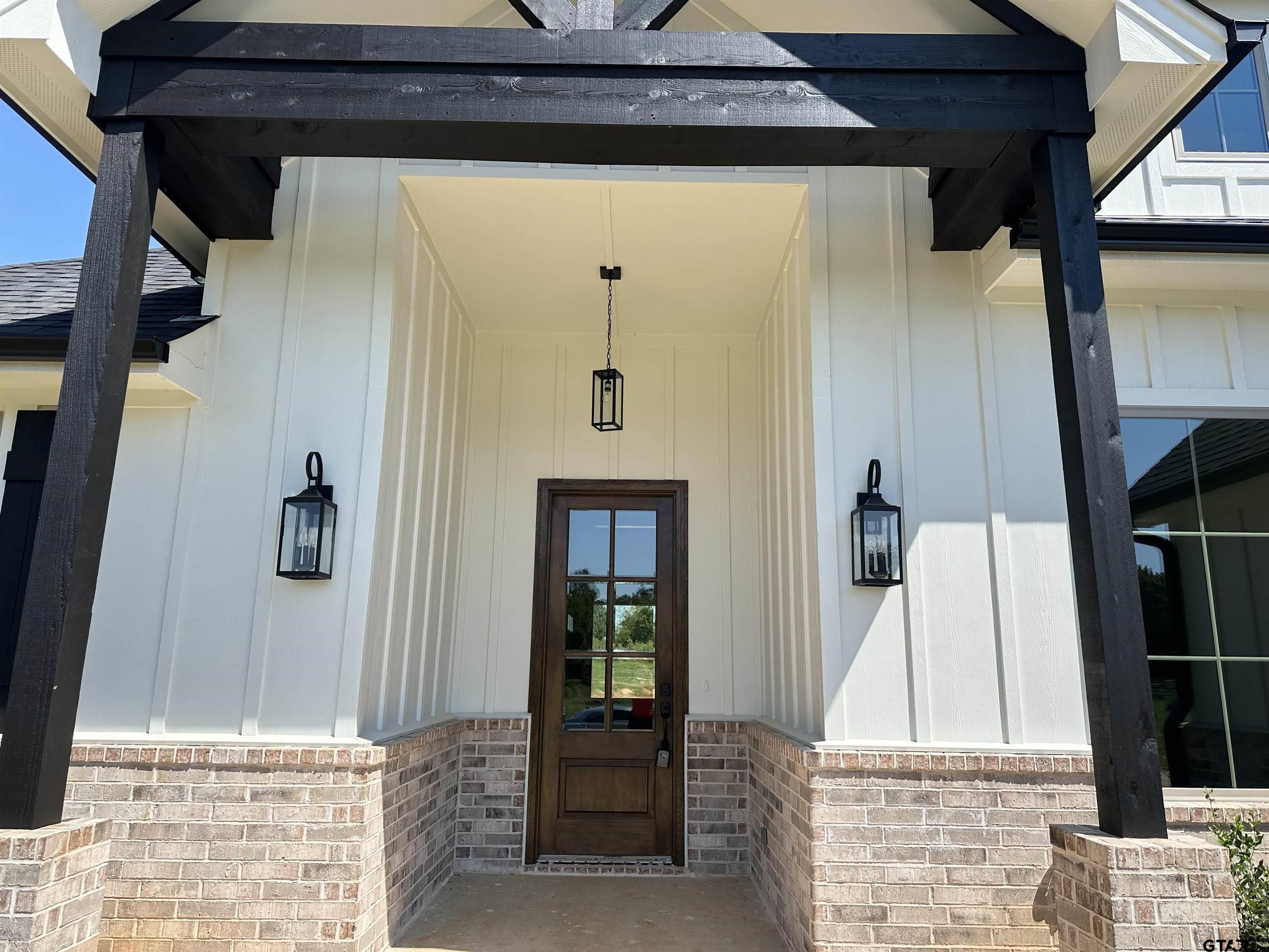 13992 Cedar Vista Ln.