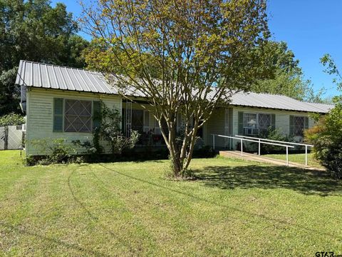 114 Ash Pittsburg TX 75686