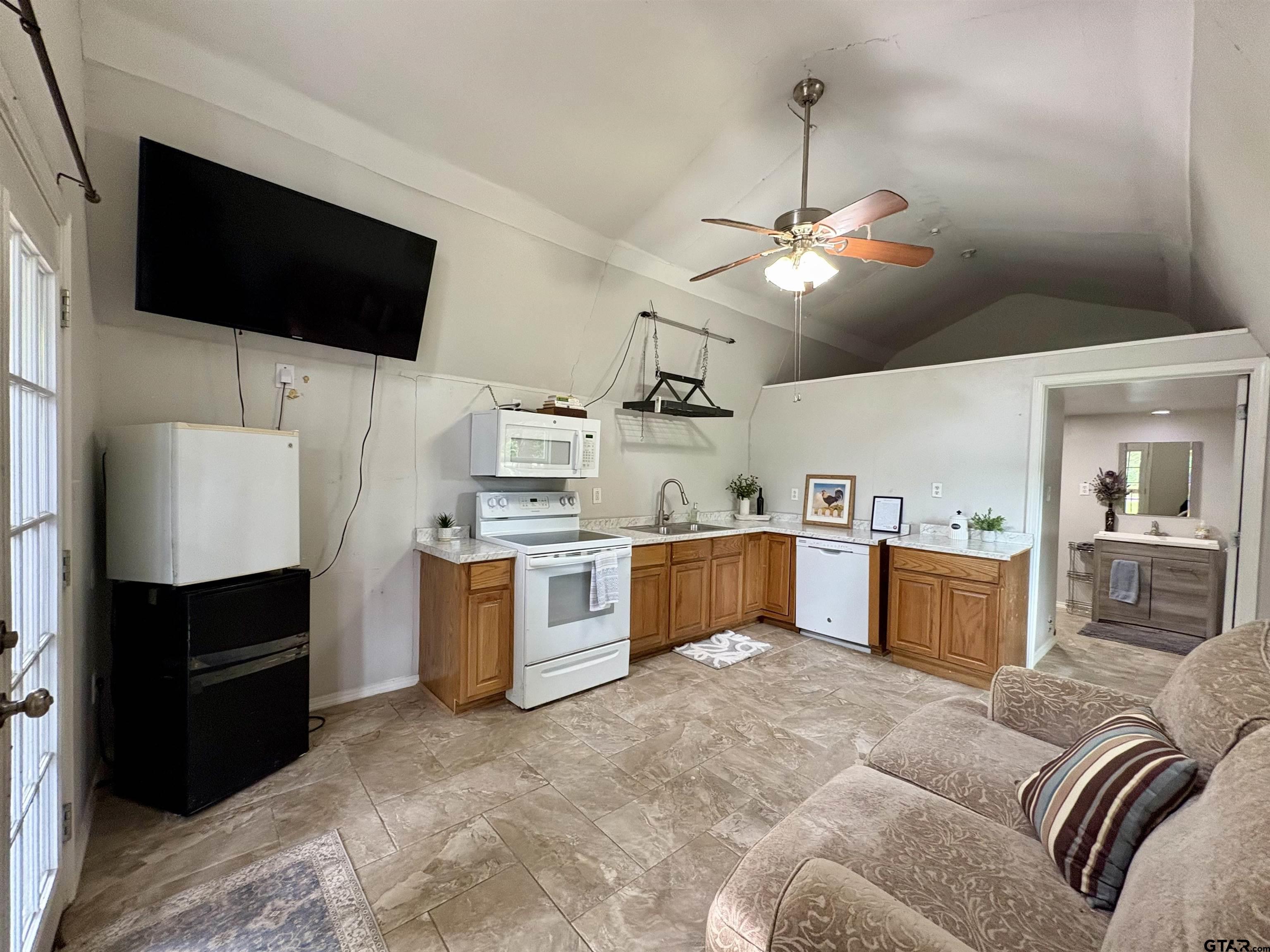 140 Young Cir