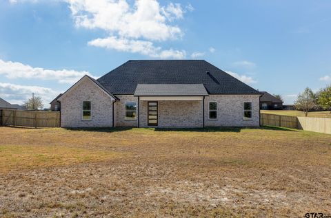 A home in Lindale