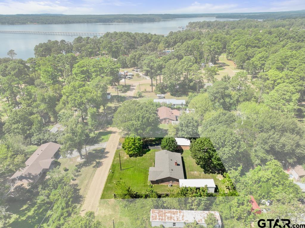 21187 Kristen Dr