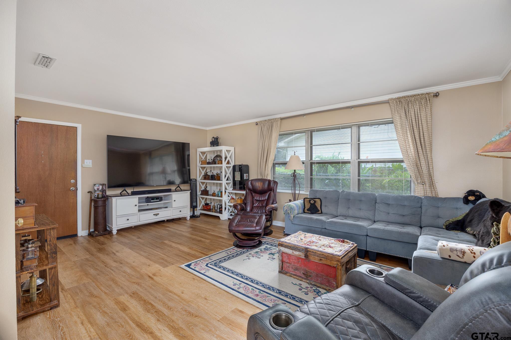 Tyler, Texas 75703, United States, 3 Bedrooms Bedrooms, ,2 BathroomsBathrooms,Residential,Active,147294