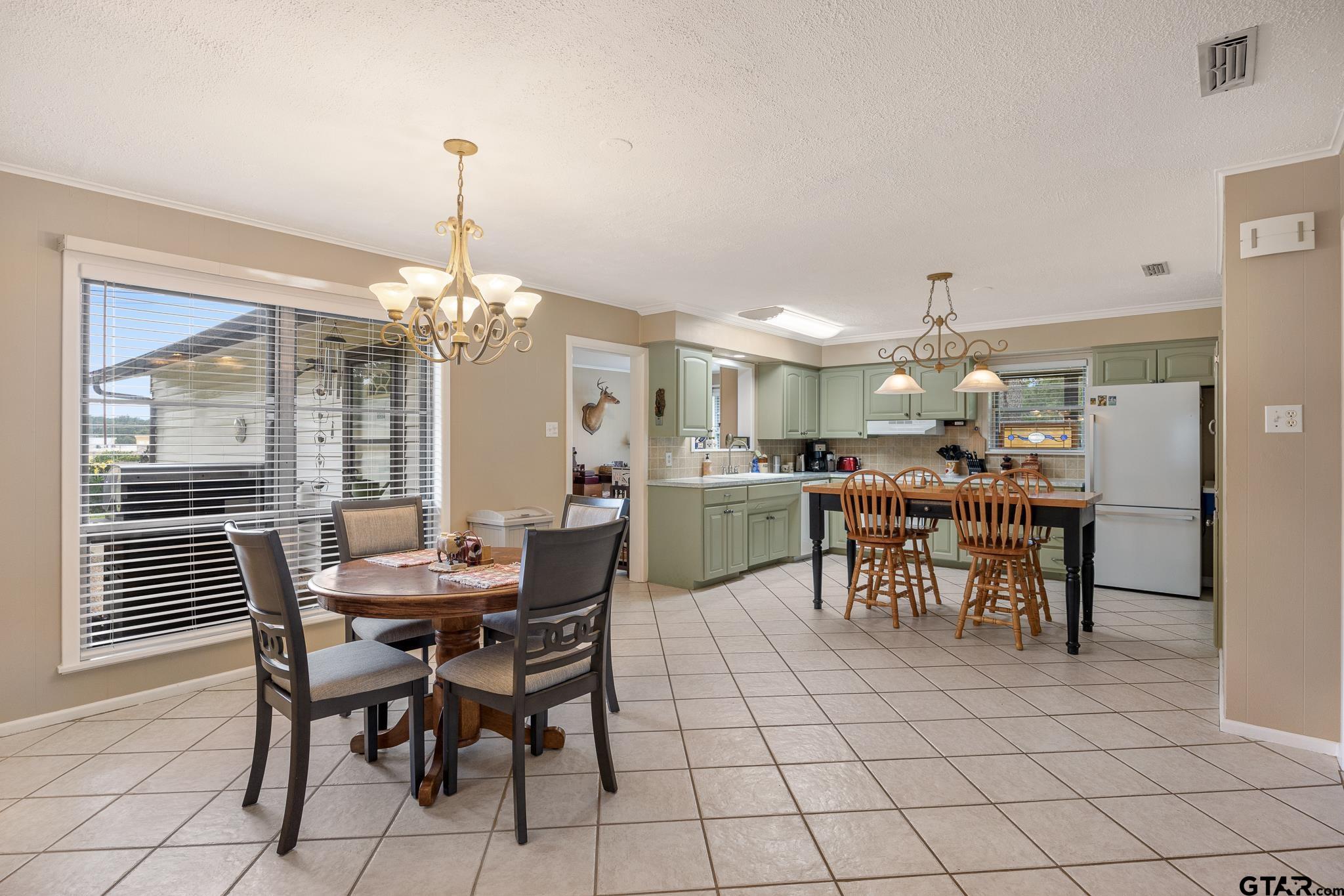 Tyler, Texas 75703, United States, 3 Bedrooms Bedrooms, ,2 BathroomsBathrooms,Residential,Active,147294