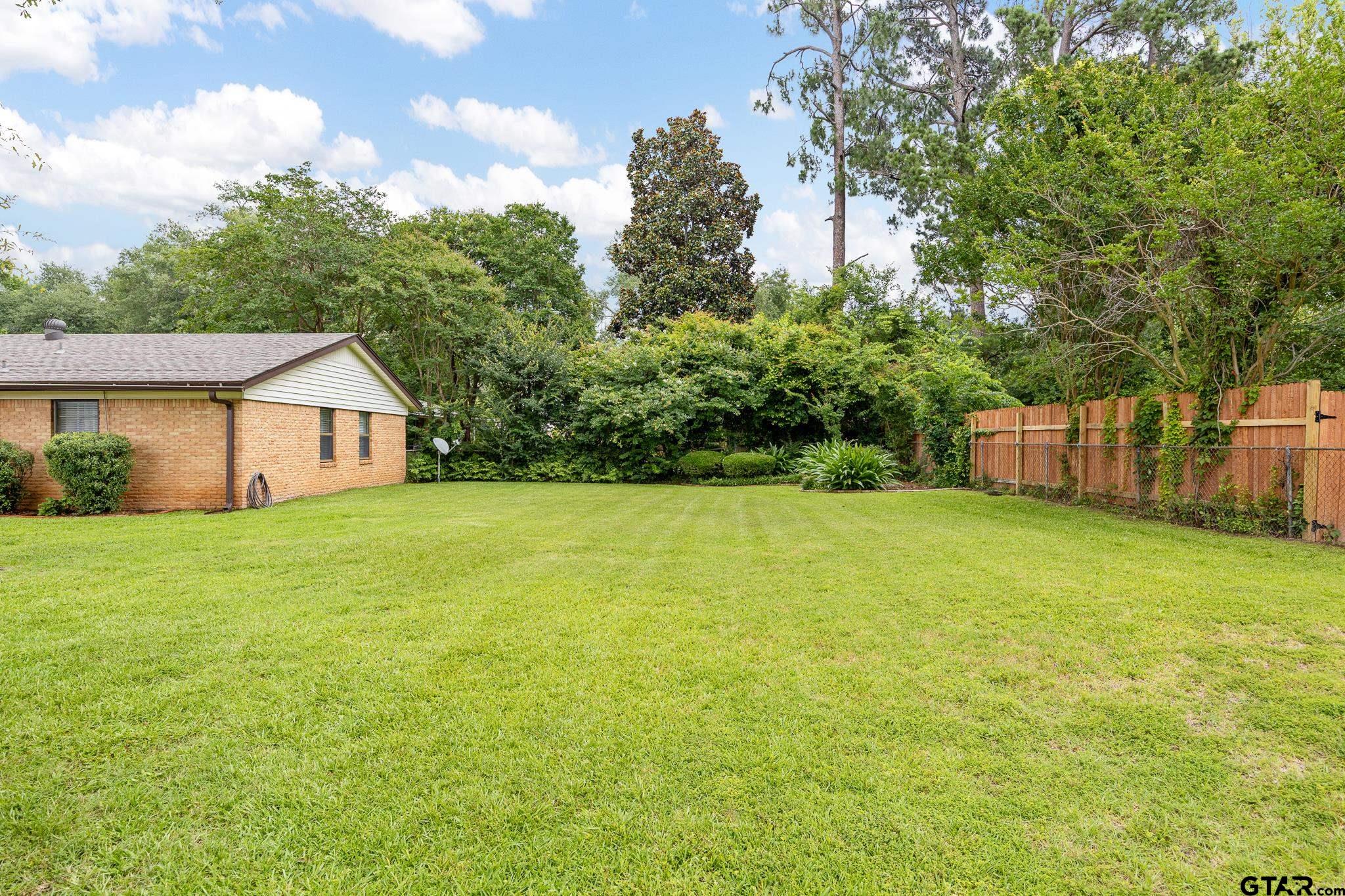 Tyler, Texas 75703, United States, 3 Bedrooms Bedrooms, ,2 BathroomsBathrooms,Residential,Active,147294