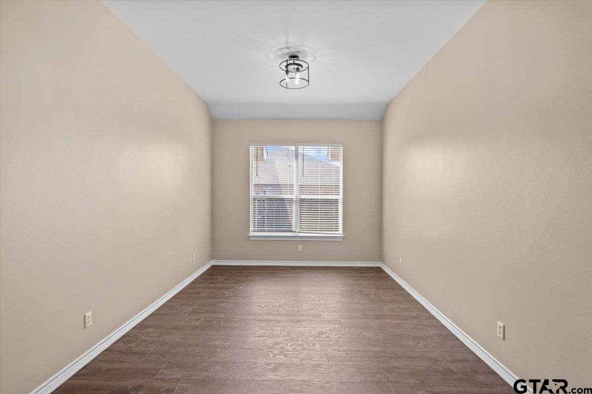 Tyler, Texas 75706, United States, 4 Bedrooms Bedrooms, ,3 BathroomsBathrooms,Residential,Active,22188