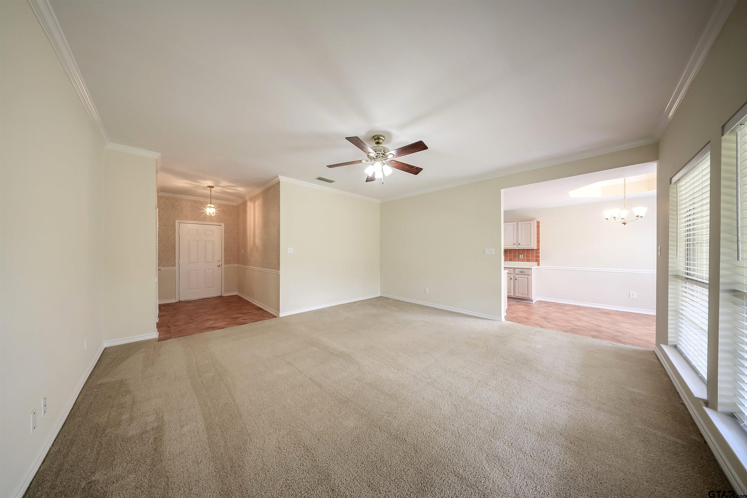 5401 Hollytree Dr. # 602