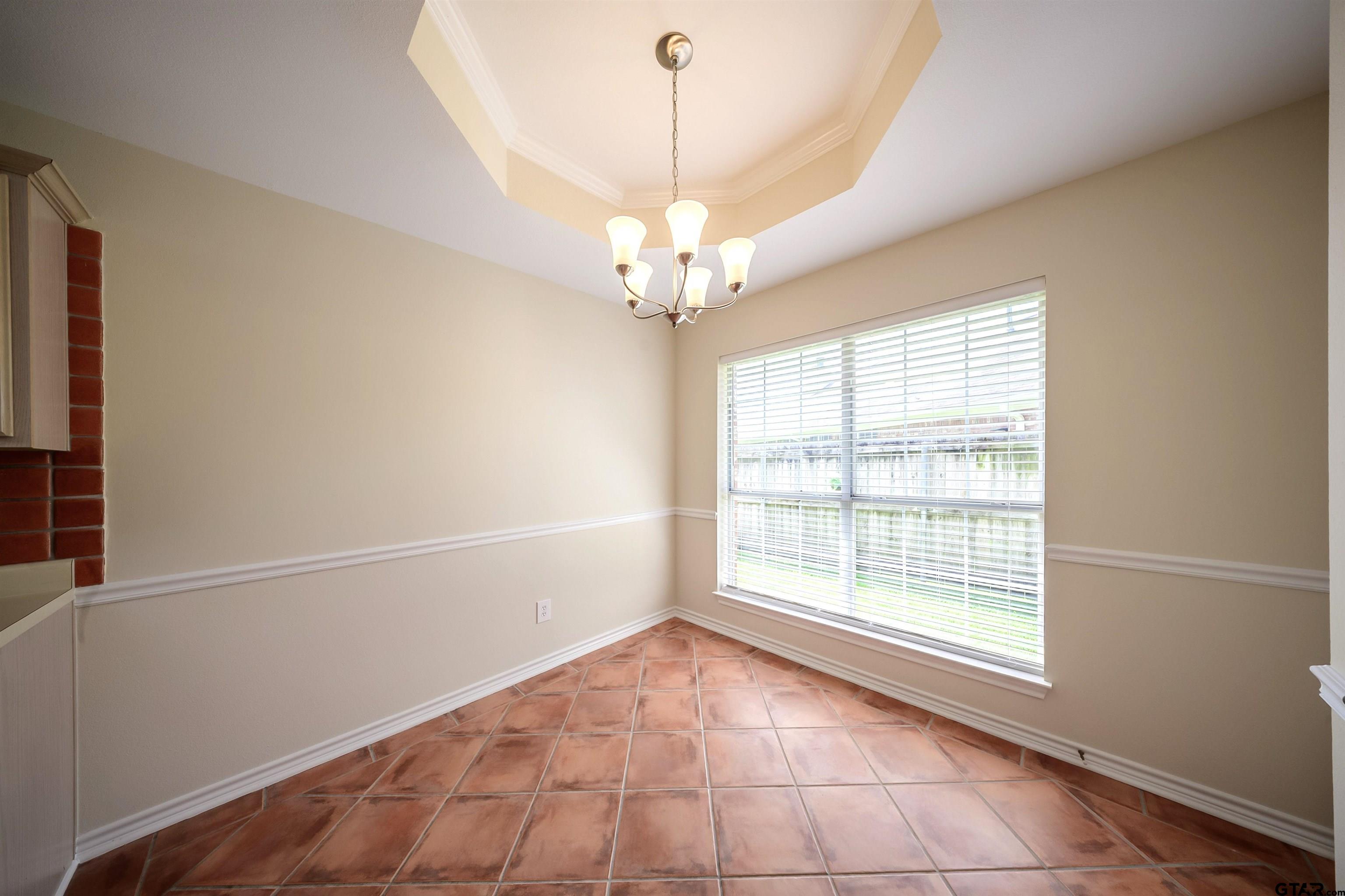 5401 Hollytree Dr. # 602