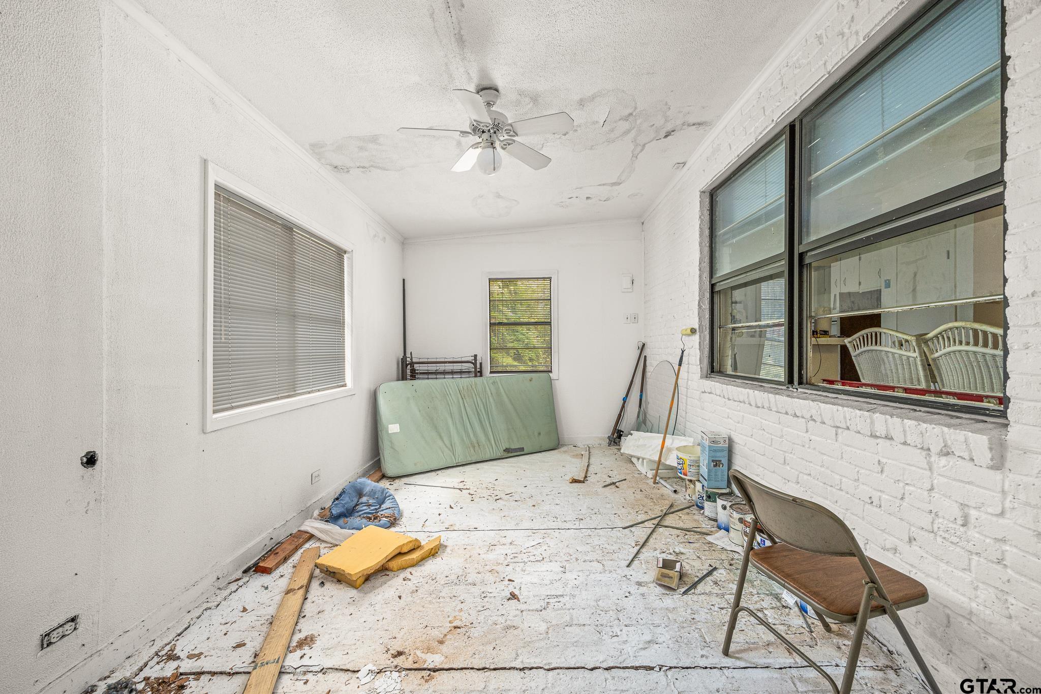 Tyler, Texas 75704, United States, 3 Bedrooms Bedrooms, ,2 BathroomsBathrooms,Residential,Pending,48042