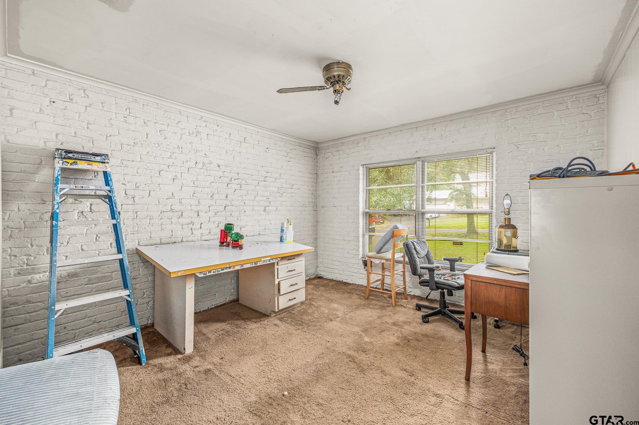 Tyler, Texas 75704, United States, 3 Bedrooms Bedrooms, ,2 BathroomsBathrooms,Residential,Pending,48042