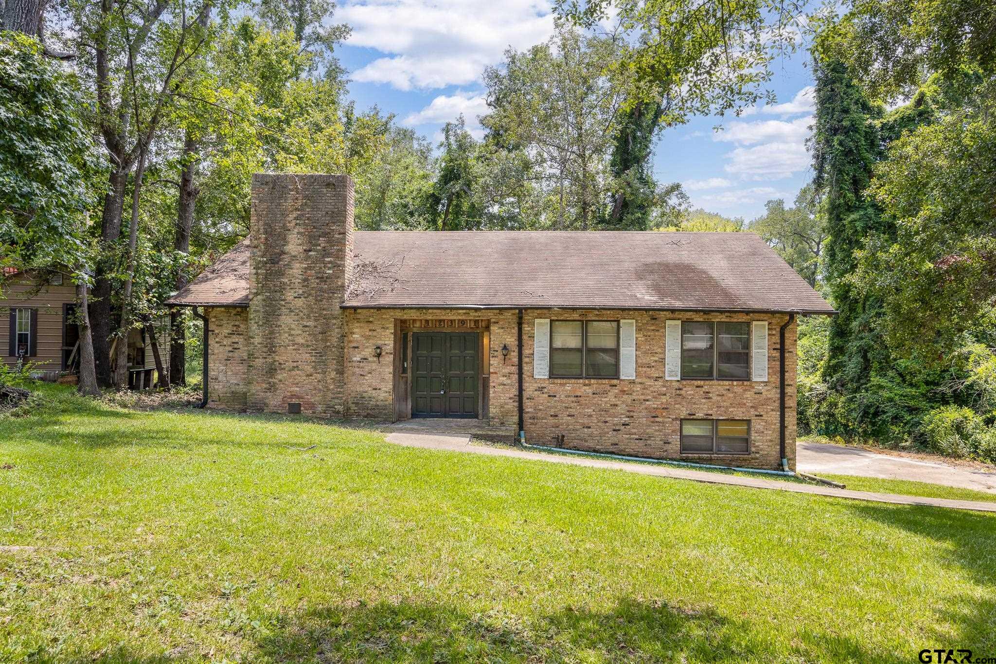 Tyler, Texas 75704, United States, 3 Bedrooms Bedrooms, ,2 BathroomsBathrooms,Residential,Pending,48042