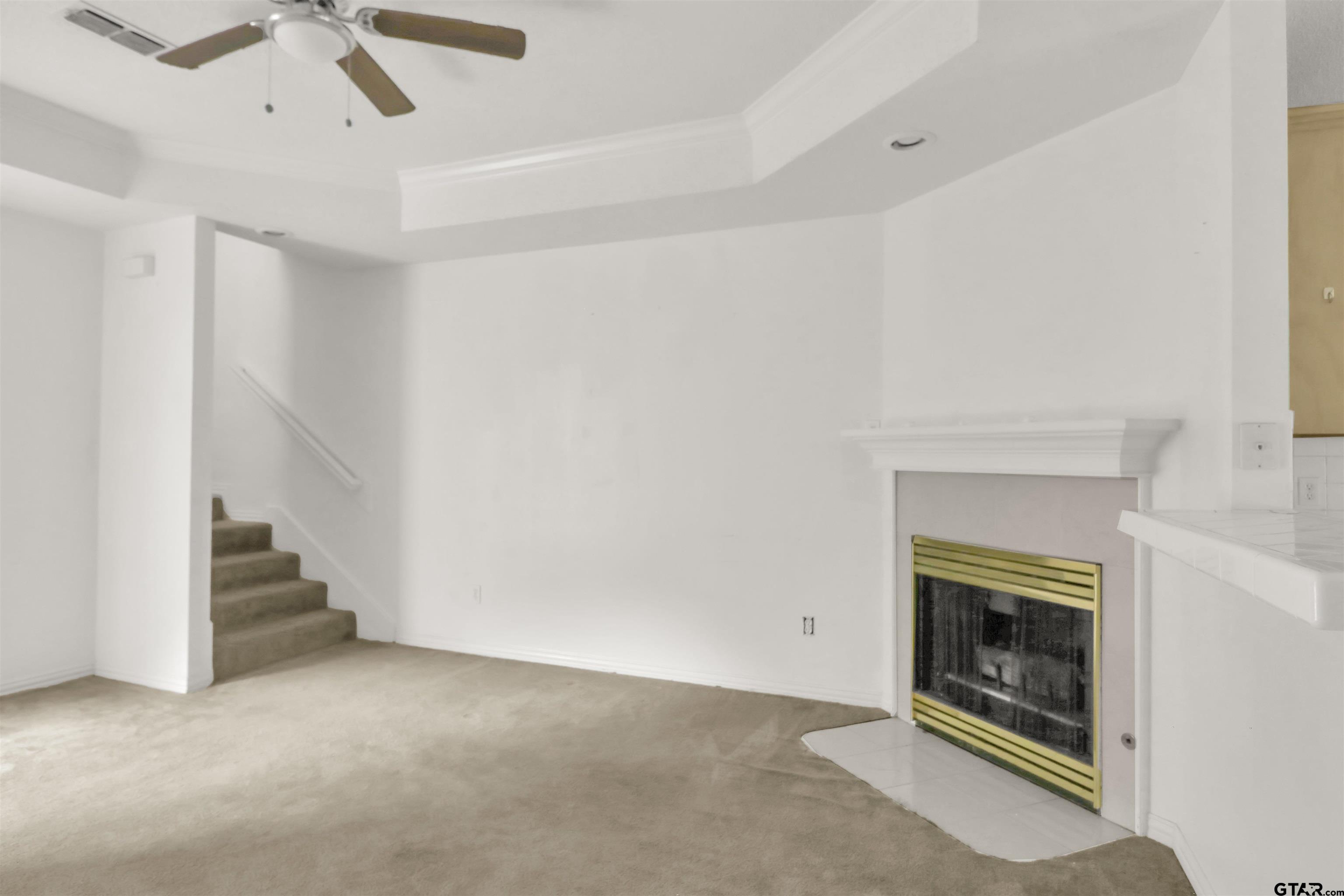 2006 Villa Dr