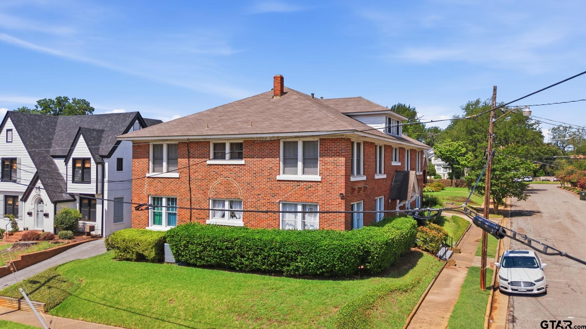 111 Rowland Pl