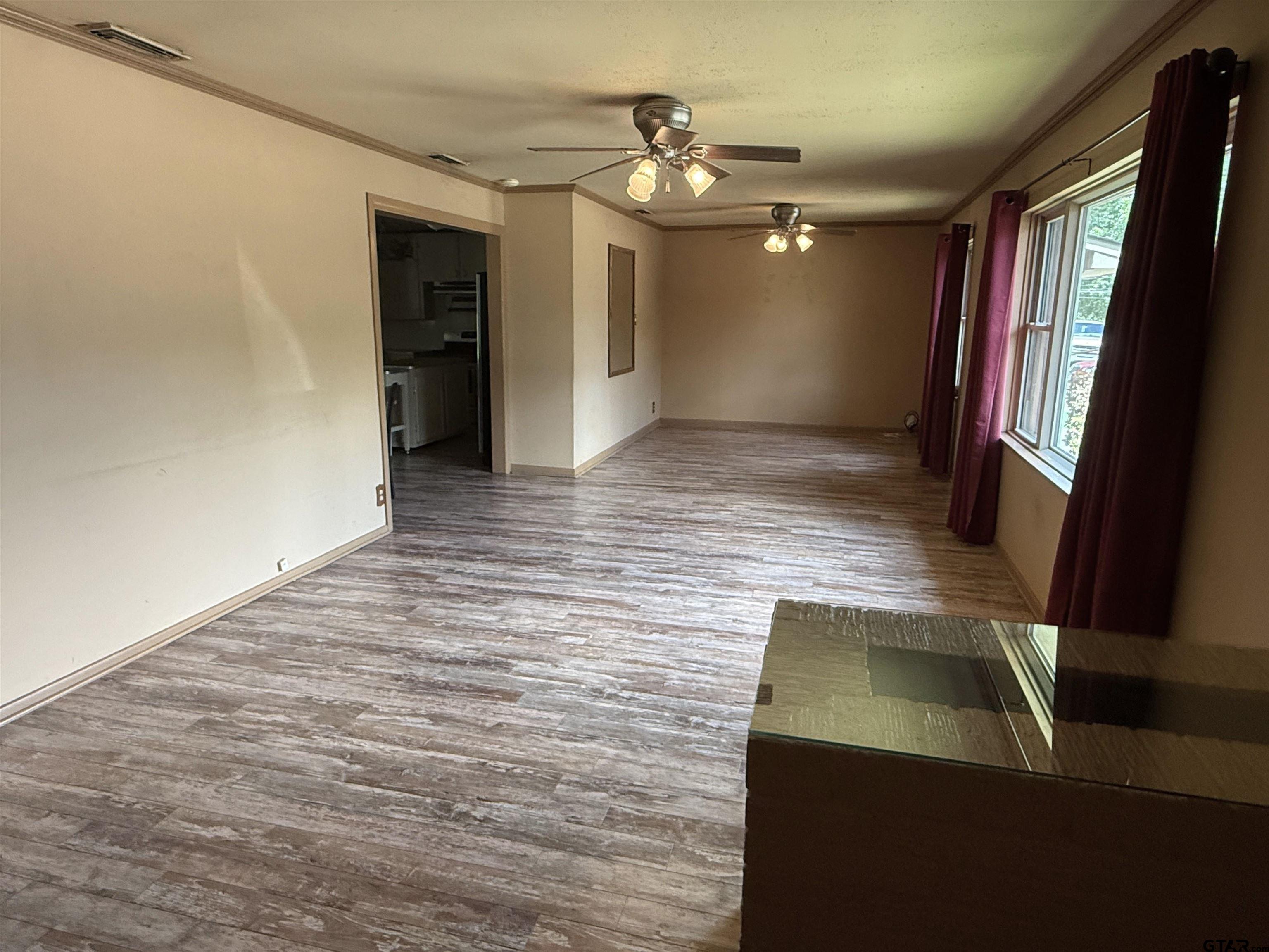 2015 E Fifth St