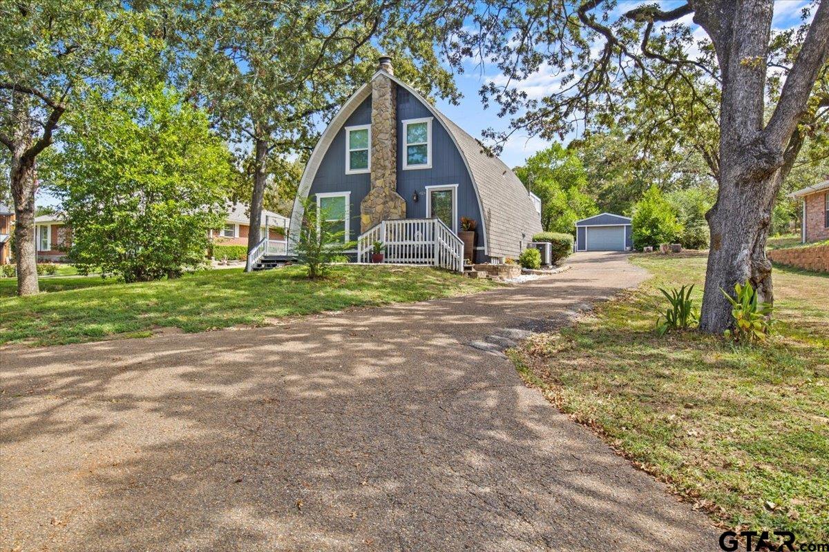 315 Highlander Heights