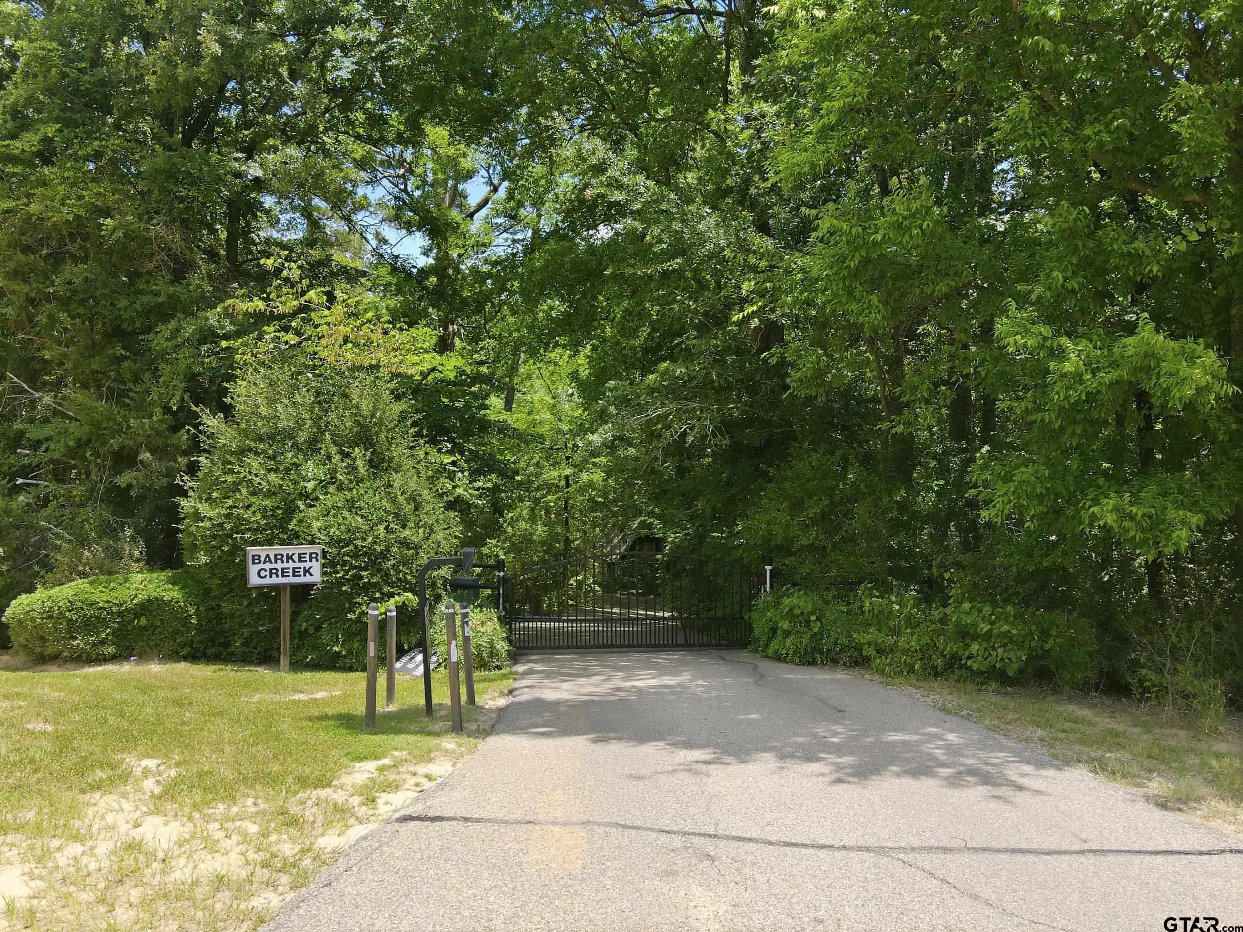 104 E Barker Creek Dr