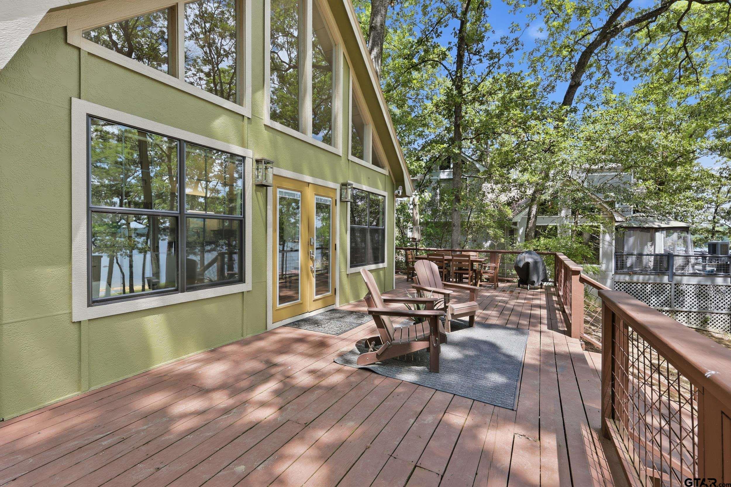104 E Barker Creek Dr