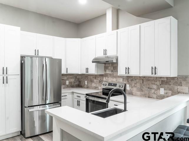 103 E Hillsboro