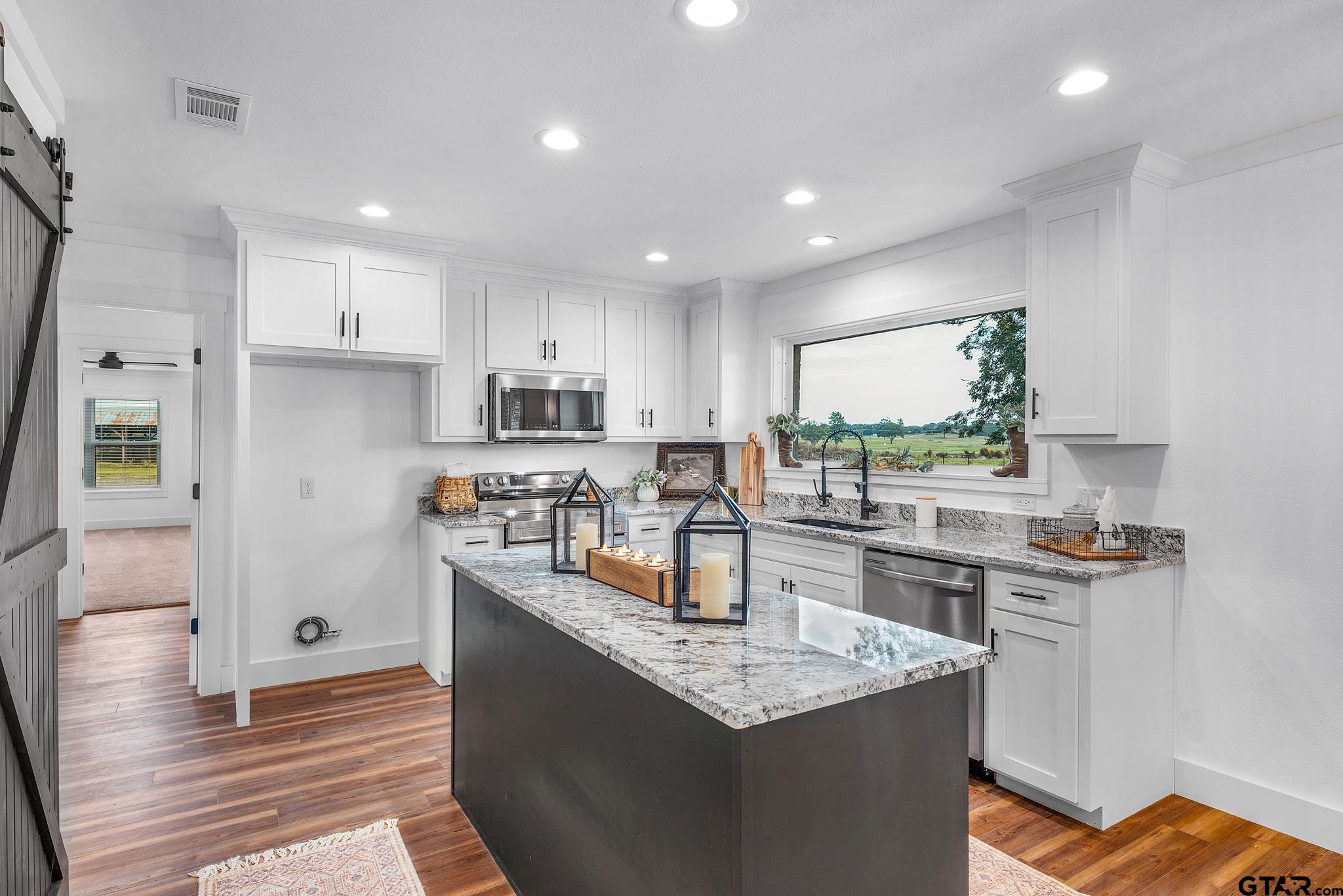 17113 Texas Highway 11 E