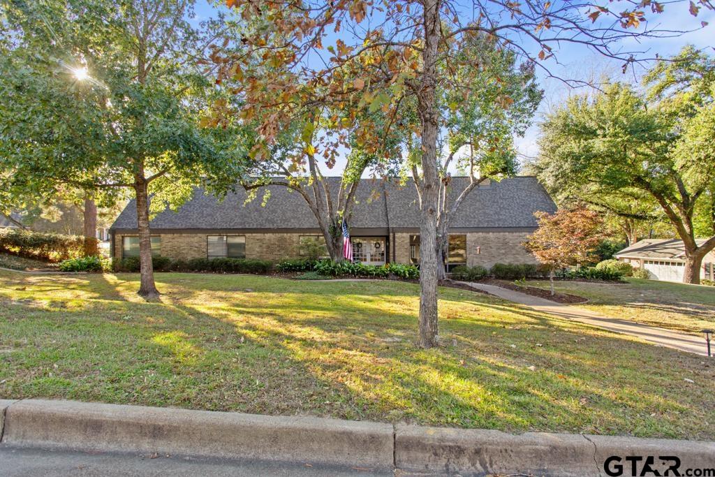 6109 Quail Creek Drive
