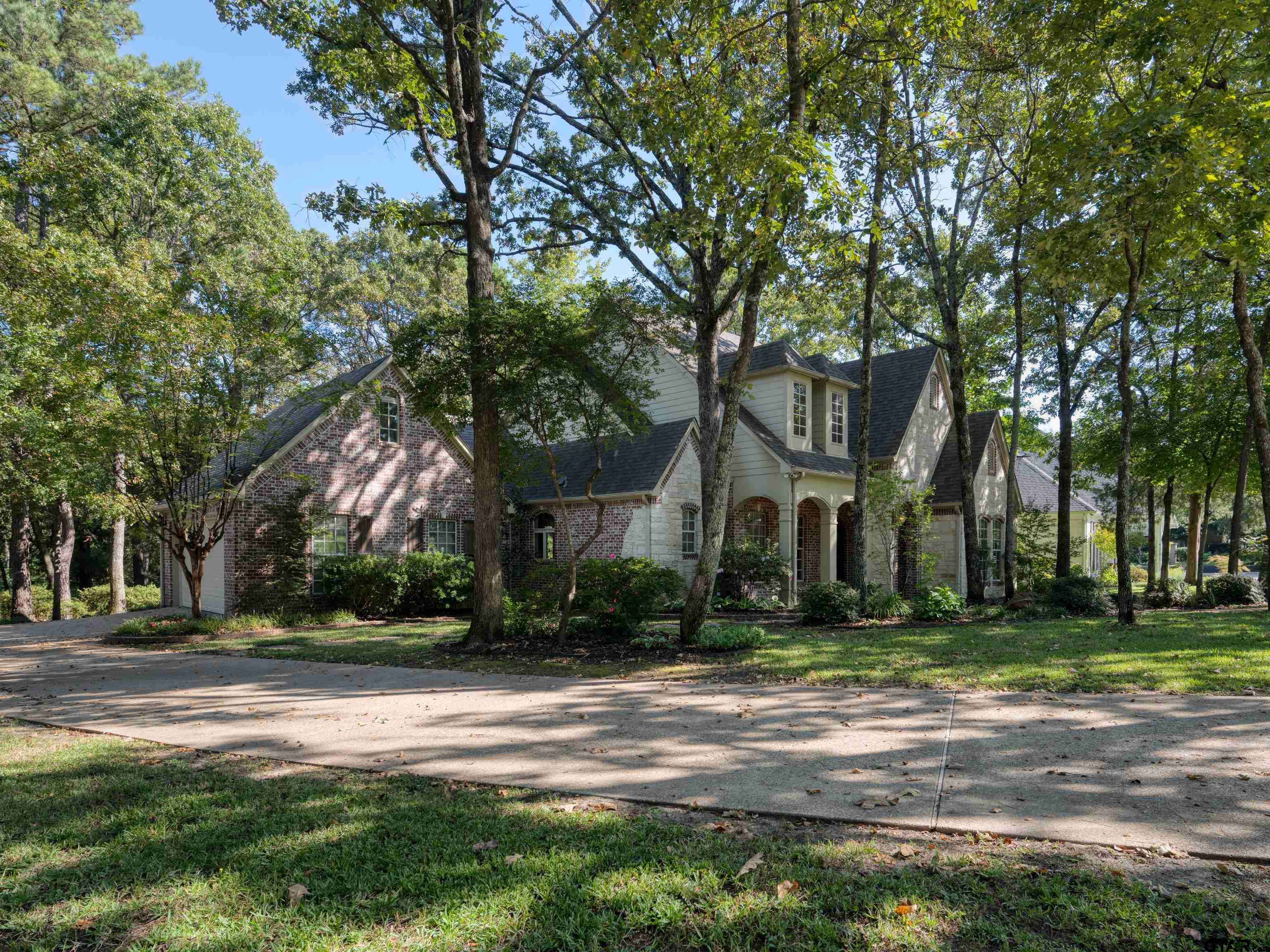 1940 Stonehill Drive