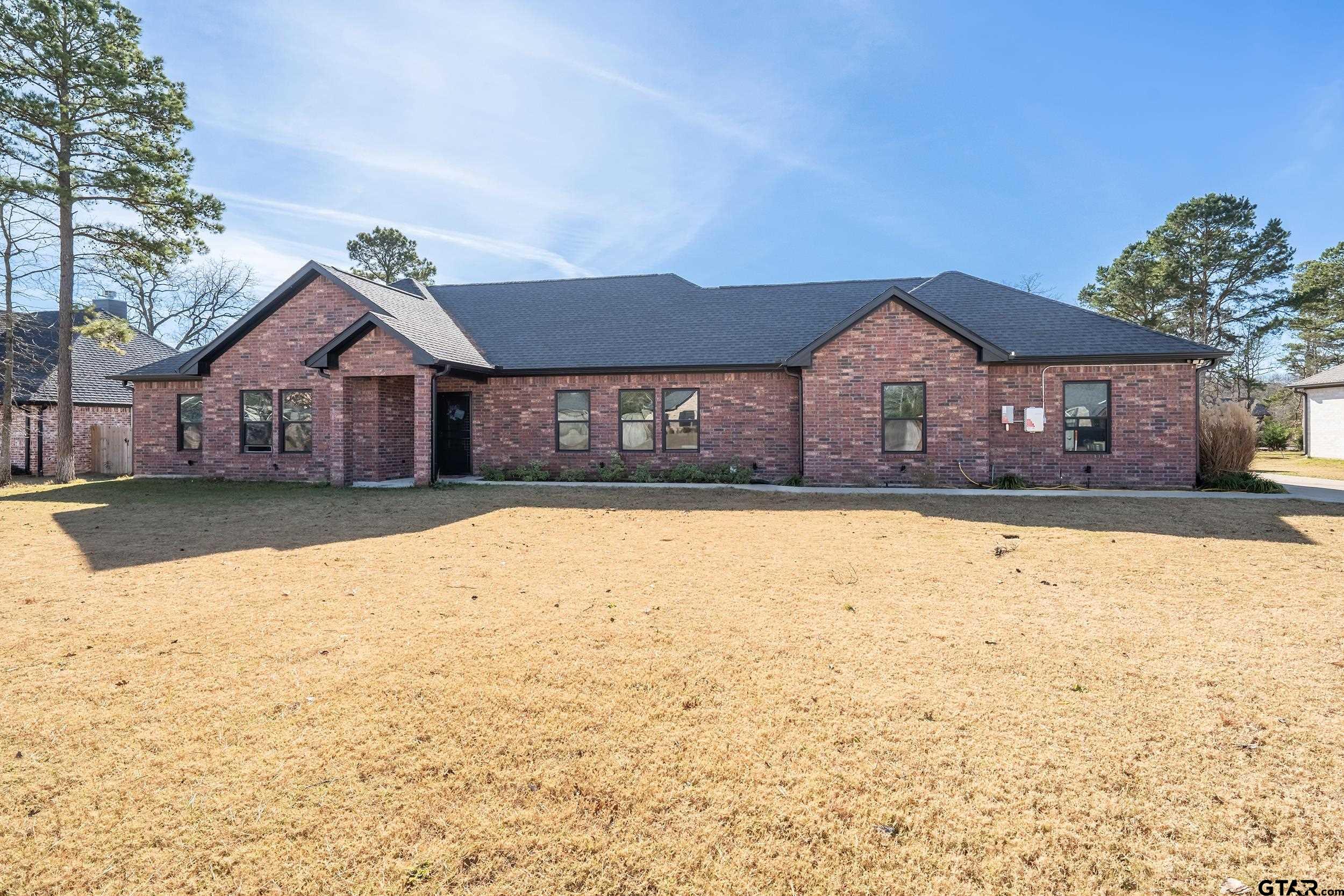 305 Private Road 6305